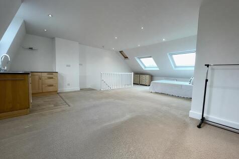 unblurimageai_50366_rentalsandsalescouk_248507726_