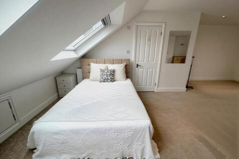 unblurimageai_50366_rentalsandsalescouk_248507726_