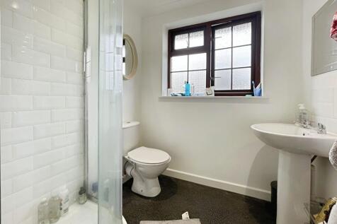 c2c7292f-bathroom...