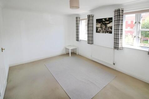 6cf215b3-bedroom2