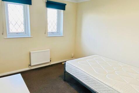 b1152ac5-Room 203