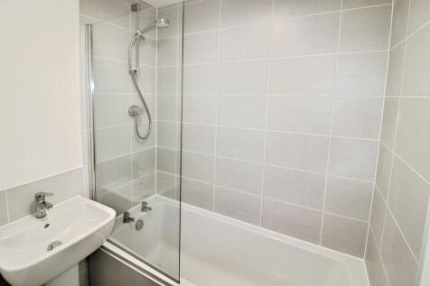 699e781b-Bathroom
