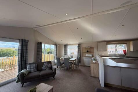 Lounge kitchen