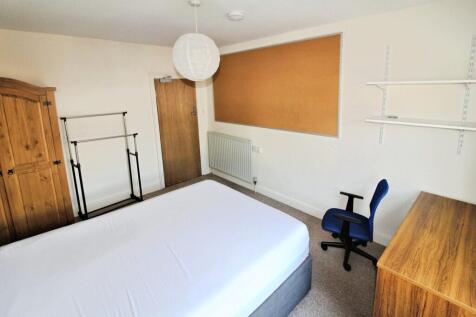 f7b53718-Bedroom ...