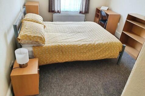3cd4f5db-Bedroom ...