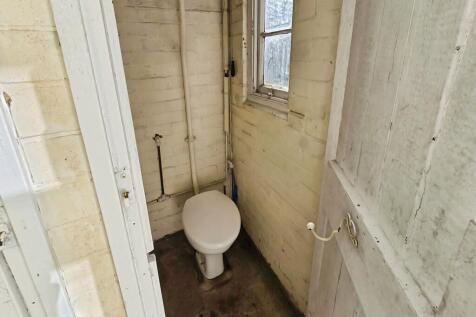 5027a501-Outside ...