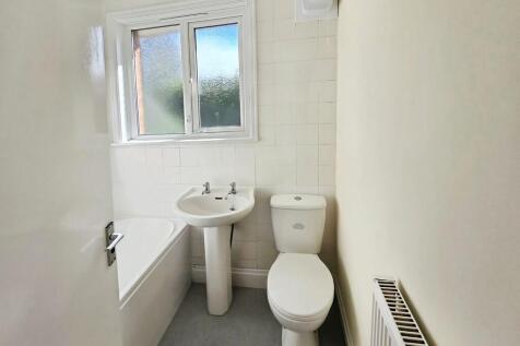d7a70c8f-Bathroom