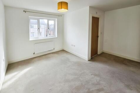 285b13ea-Bedroom1