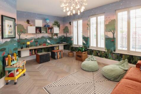 16 Play Room-1.jpg
