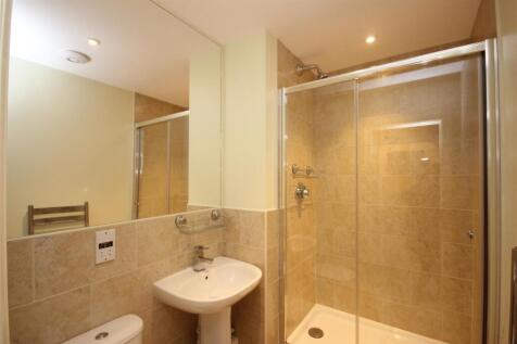 ensuite.jpg