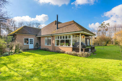 Rear Aspect/Garden