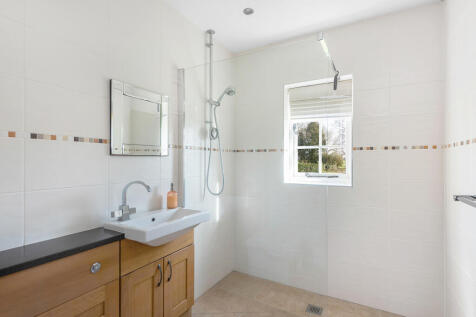 Ground Floor Ensuite