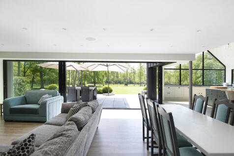 Kitchen/Dining/Famil