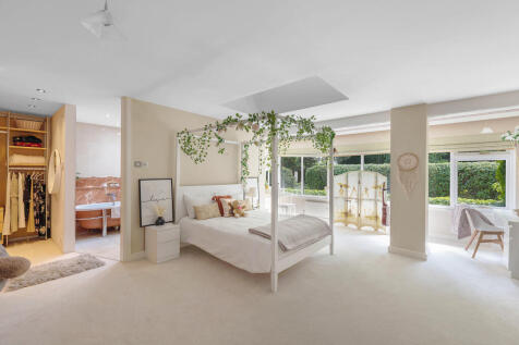 Downstairs Bedroom