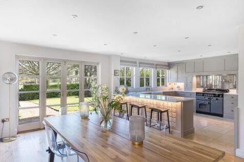 Kitchen/Dining