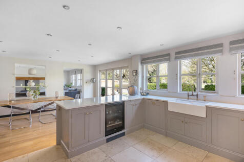 Kitchen/Dining
