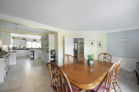 Dining/Kitchen