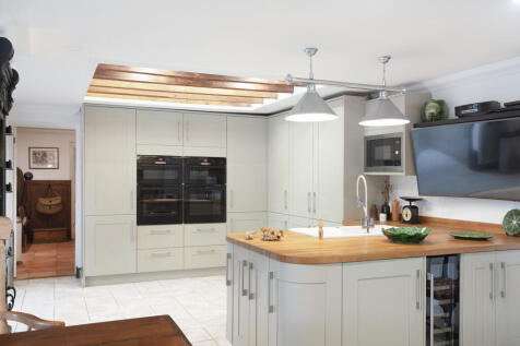 Kitchen/Dining
