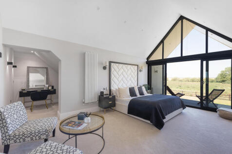 Prinicpal Bedroom