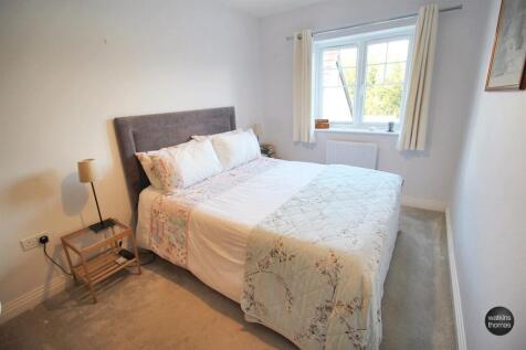 bed 1