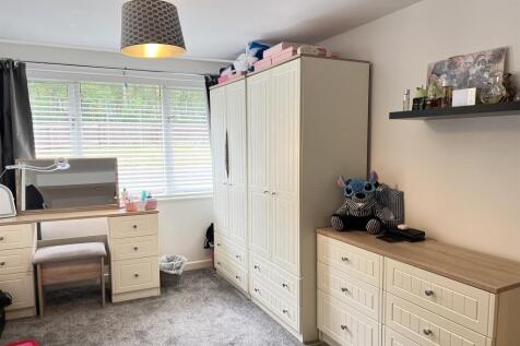 annex bedroom