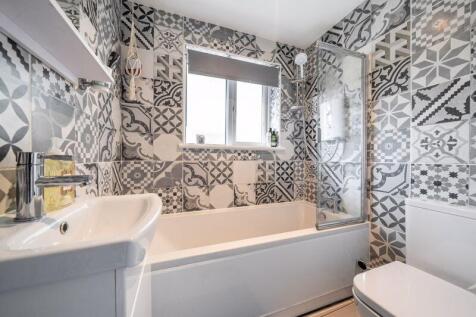 Ground Floor Bathroom