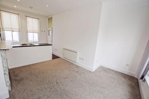 Lounge/Kitchen