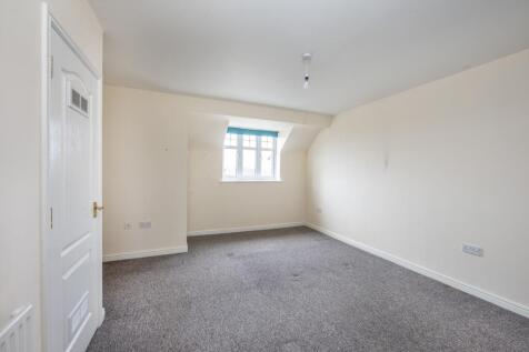 Bedroom 1 - 01