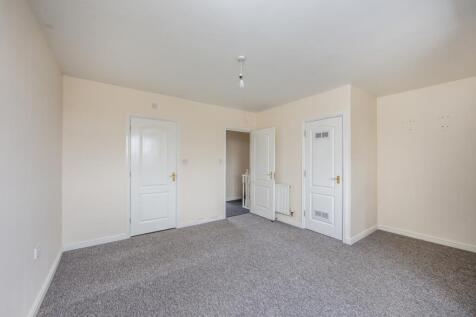Bedroom 1 - 04