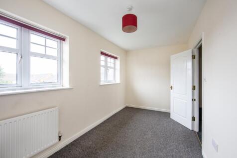Bedroom 2 - 02