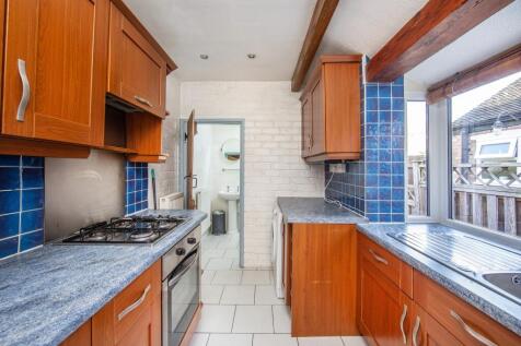 Kitchen 02