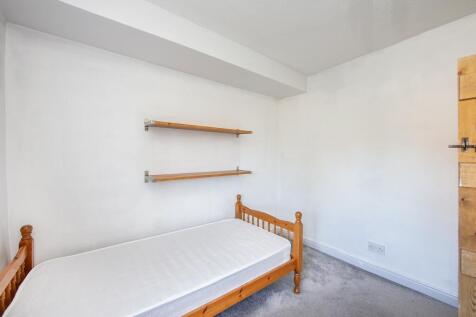 Bedroom 2 - 03