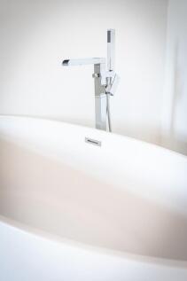 Bathroom2