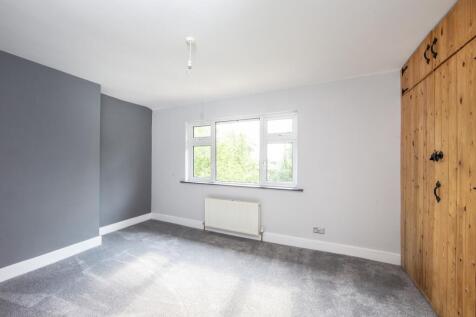 Bedroom 1 - 02