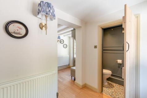8654268-interior11
