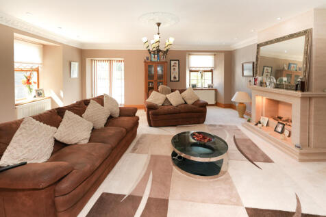 House 2 Sitting Room