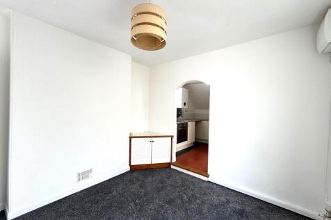 Living room (2) 