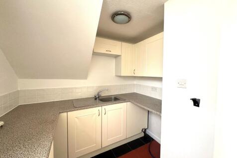 Kitchen (2) 