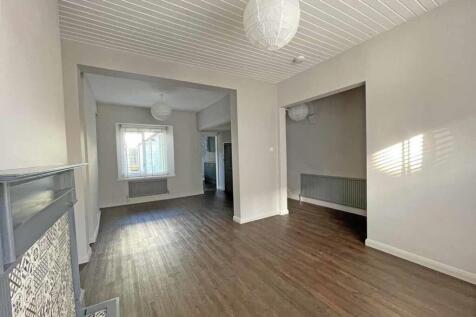 Lounge  Dining room 