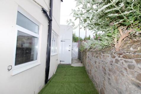Courtyard garden 2