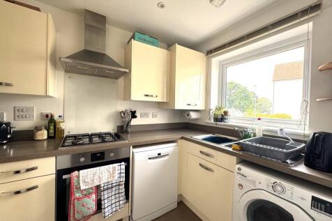 Kitchen (1) 