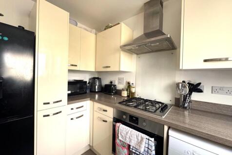 Kitchen (2) 