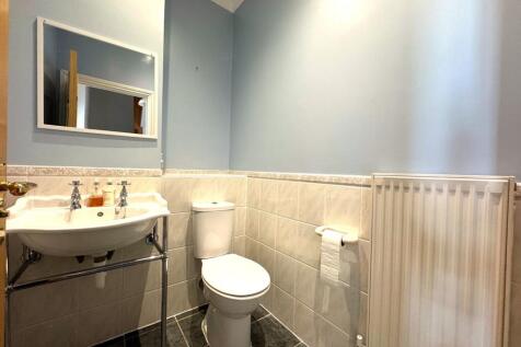 Cloak room