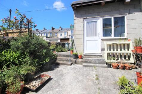 Communal courtyard (
