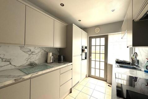 Kitchen (2)