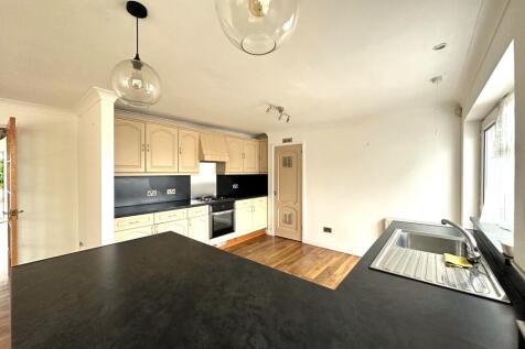 Kitchen (1)
