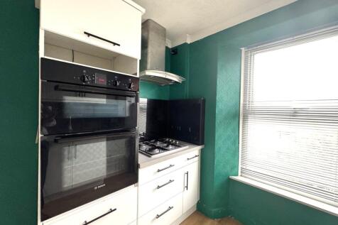 Kitchen (2)