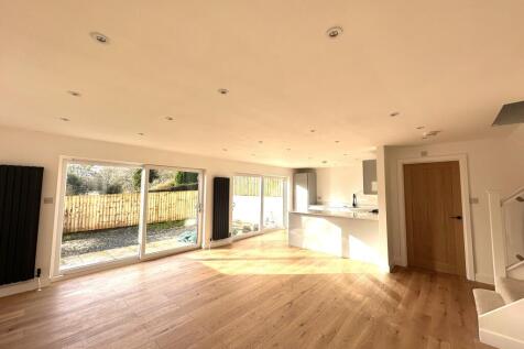 Open plan living (1)
