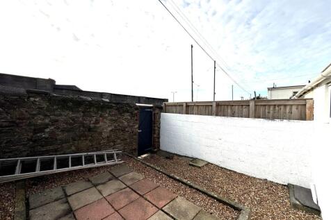 Courtyard garden
