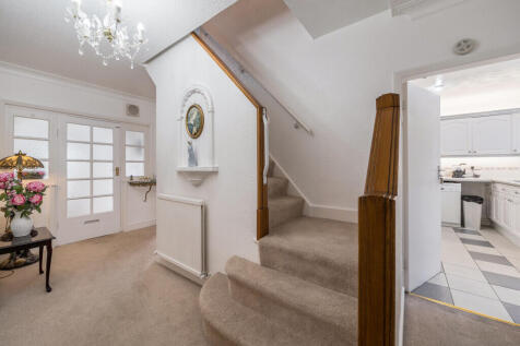 1369972-32-68fb6a...